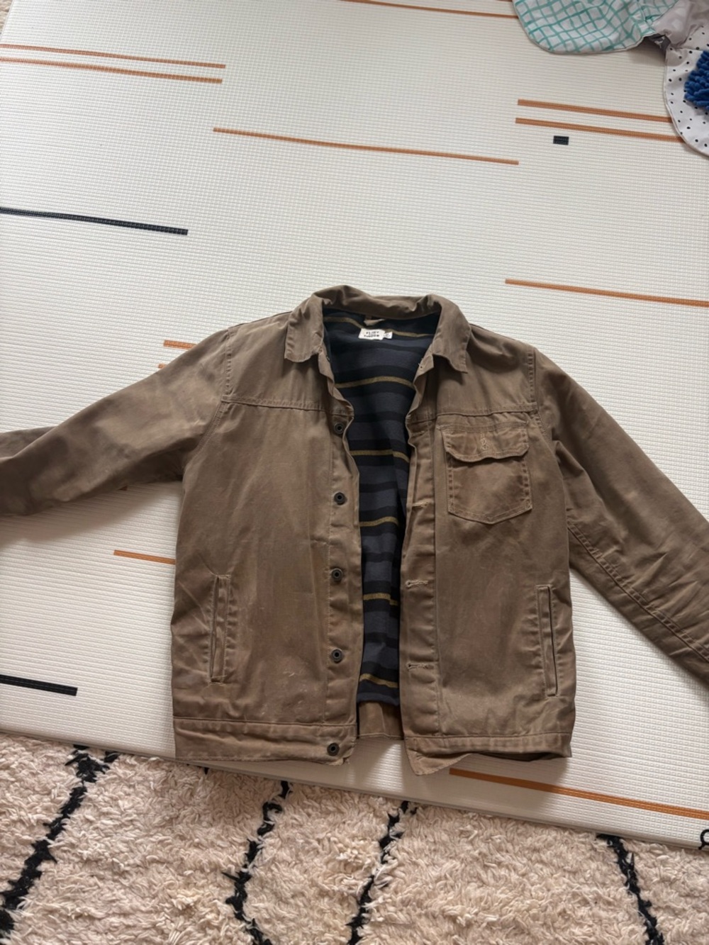 Lightweight Tan Shirt Jacket with Utility Pocket